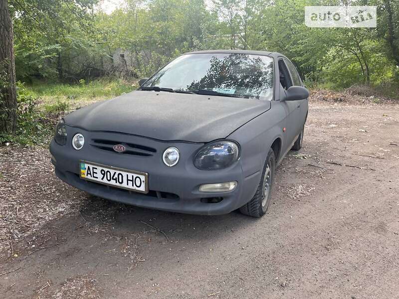 Kia Shuma (2000)