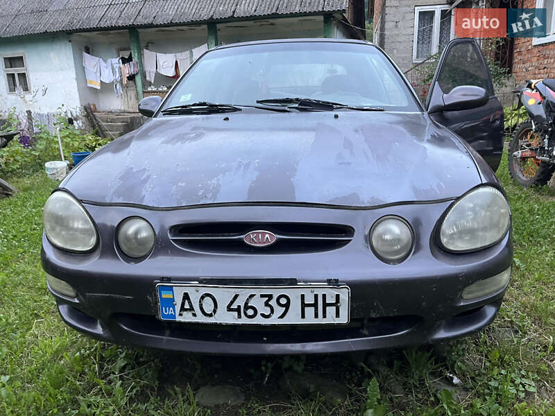 Kia Shuma (1998)