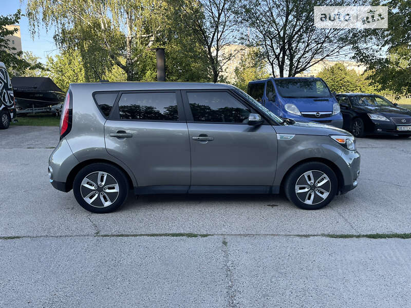 Kia Soul ev (2016)