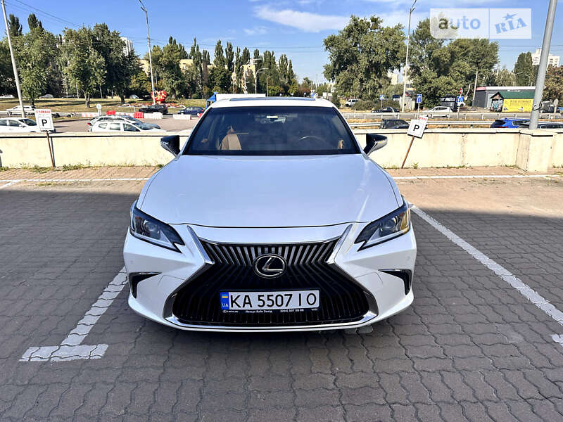 Lexus Es 250 (2019)