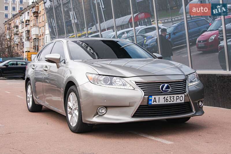 Lexus Es (2015)