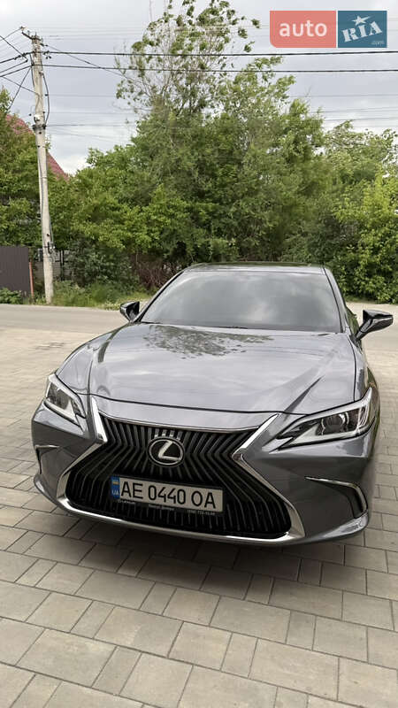 Lexus Es (2018)