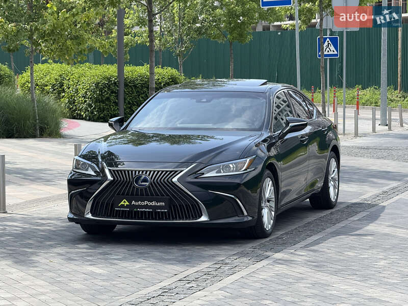 Lexus Es (2019)