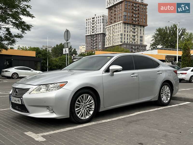 Lexus Es (2012)