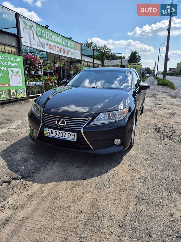 Lexus Es (2012)