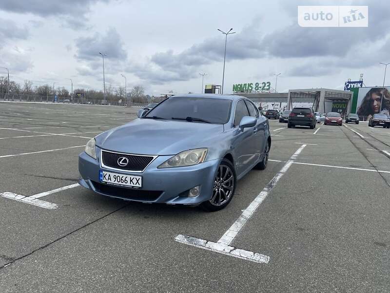 Lexus Is 250 (2005)