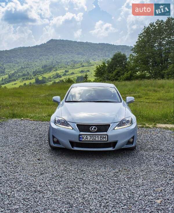 Lexus Is 250 (2011)