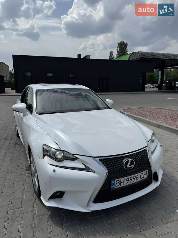 Lexus Is (2013)