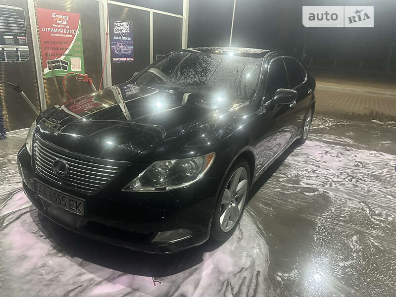Lexus Ls 460 l (2007)