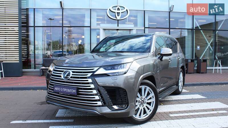 Lexus Lx (2021)