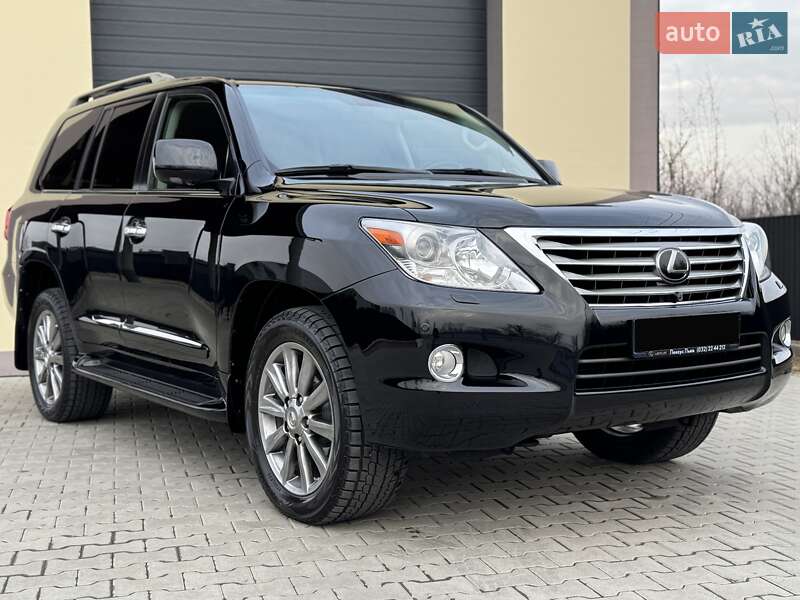 Lexus Lx (2011)