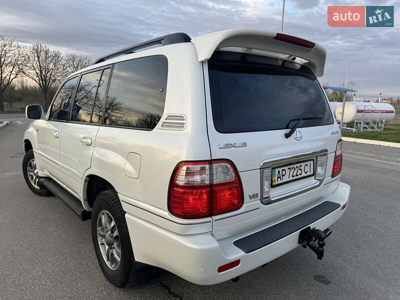 Lexus Lx (2003)