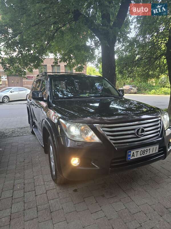Lexus Lx (2008)