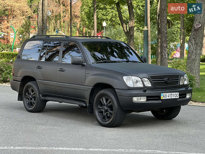 Lexus Lx (2000)