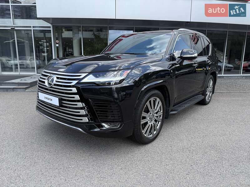 Lexus Lx (2023)