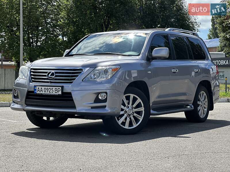 Lexus Lx (2011)