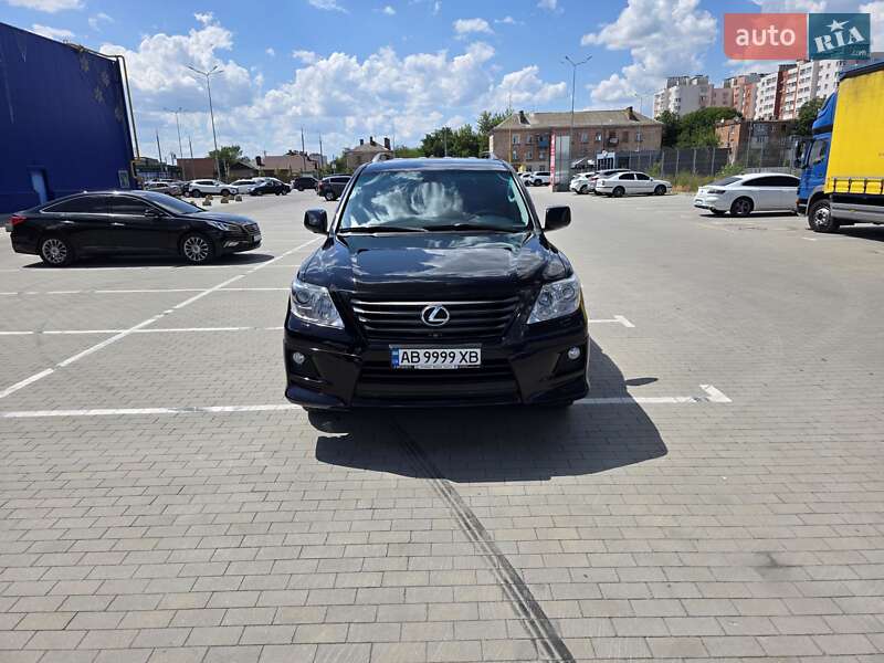 Lexus Lx (2010)