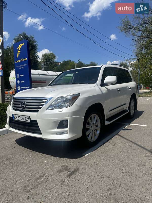 Lexus Lx (2008)
