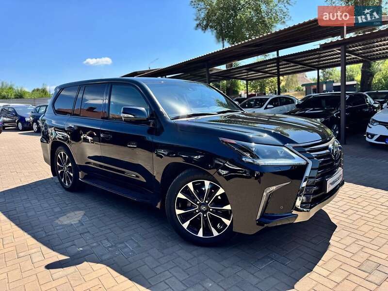 Lexus Lx (2021)