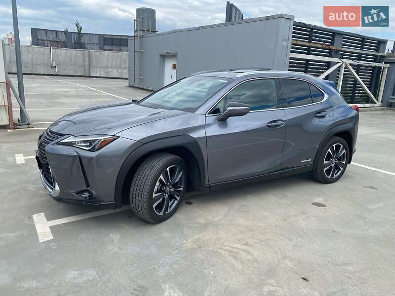 Lexus Ux (2021)