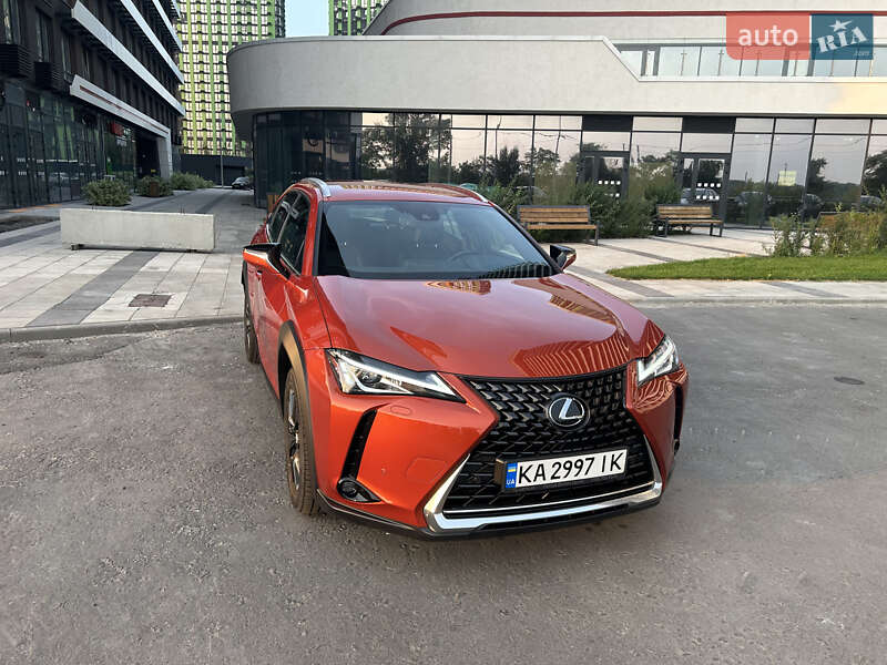 Lexus Ux (2019)