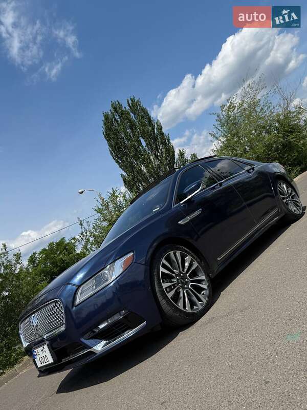 Lincoln Continental (2017)