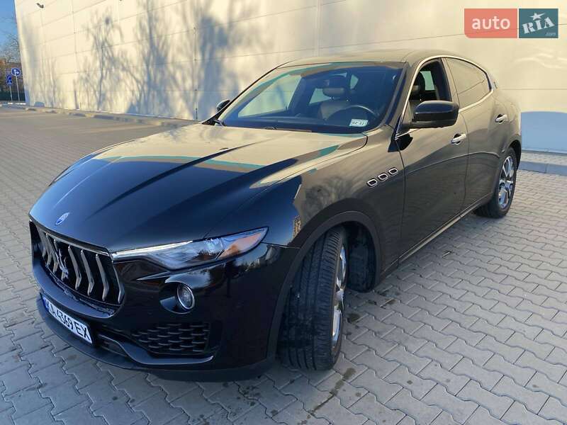 Maserati Levante (2017)