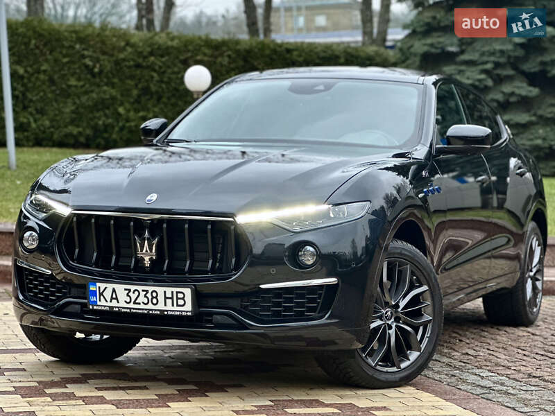 Maserati Levante (2021)