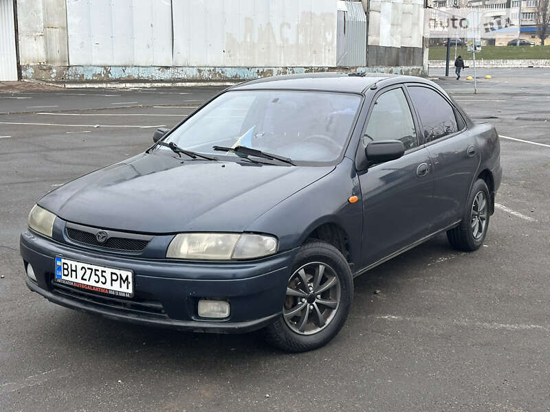 Mazda 323 (1997)