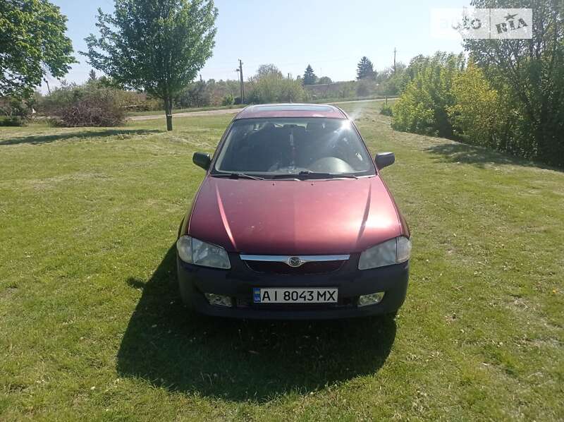 Mazda 323 (1999)