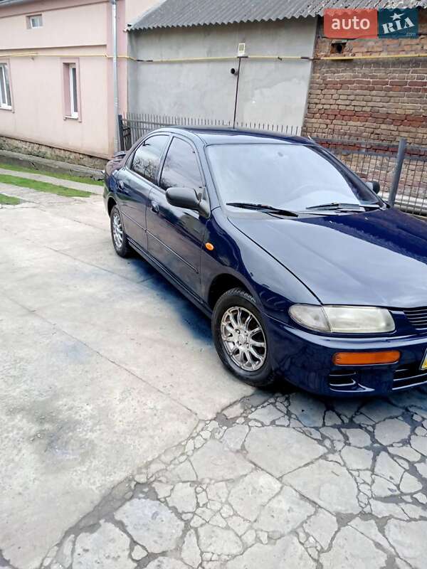Mazda 323 (1997)