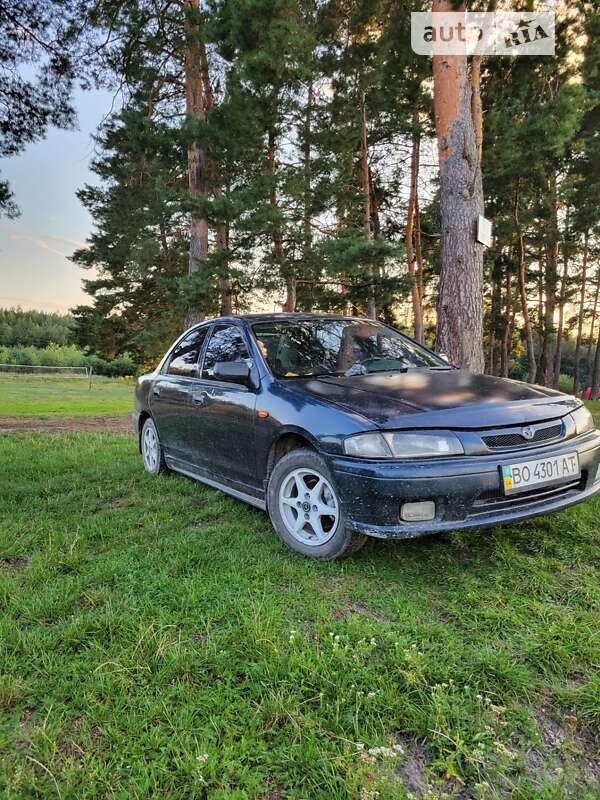 Mazda 323 (1997)