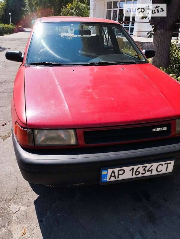 Mazda 323 (1992)