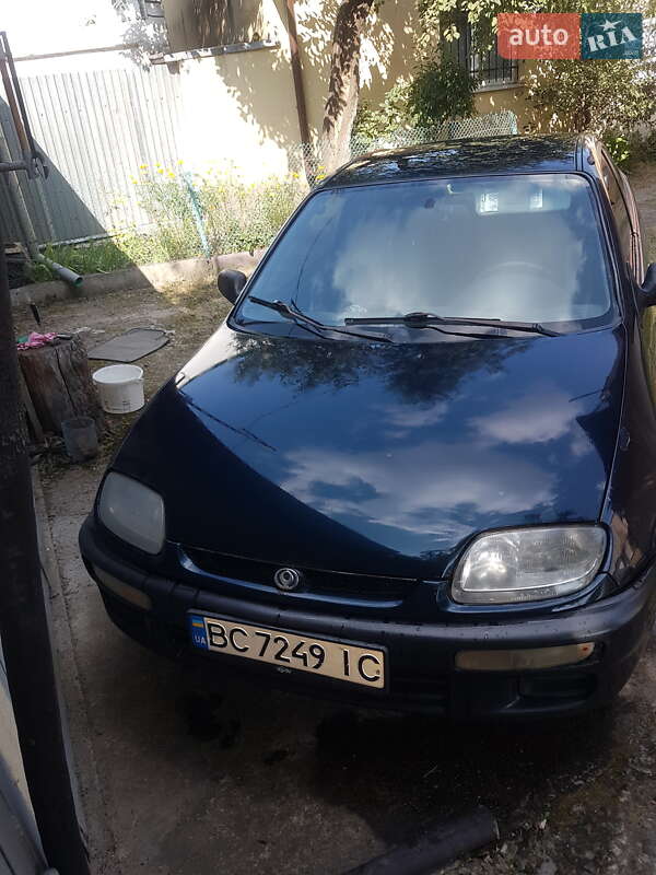 Mazda 323 (1997)