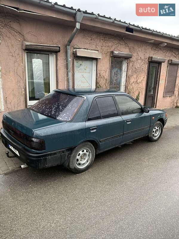 Mazda 323 (1994)