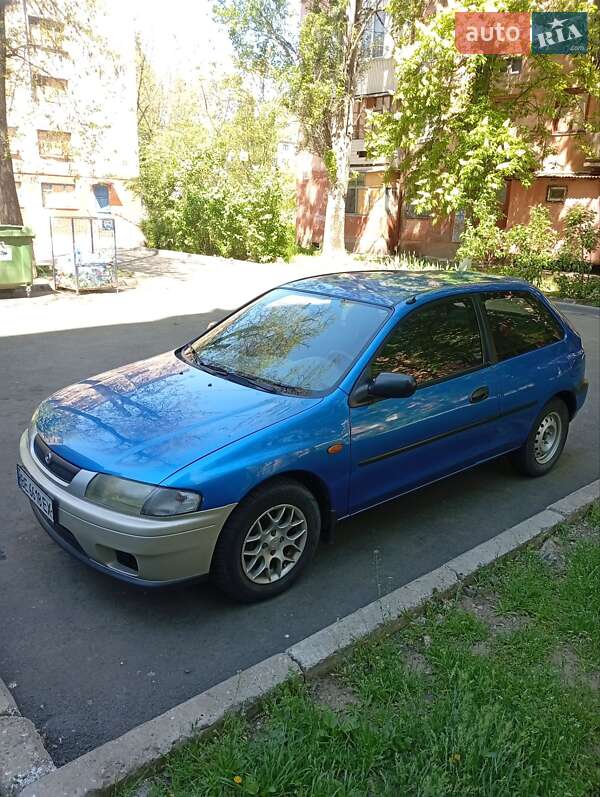 Mazda 323 (1998)