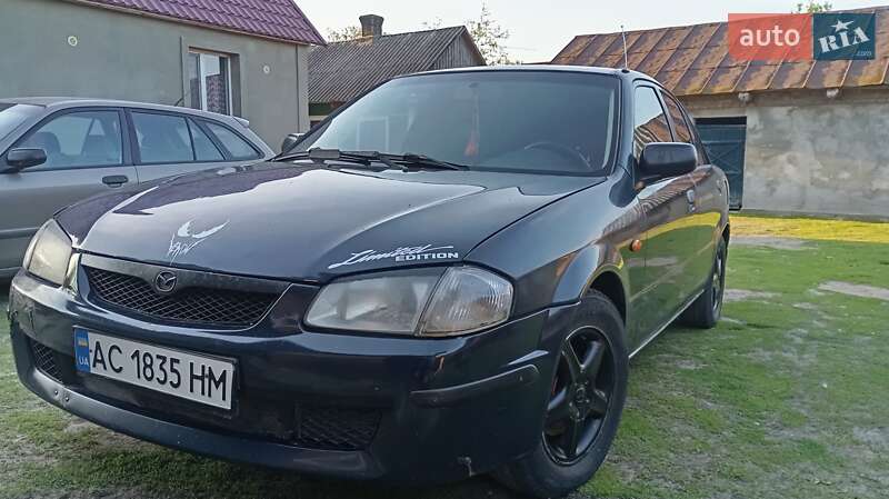 Mazda 323 (1999)