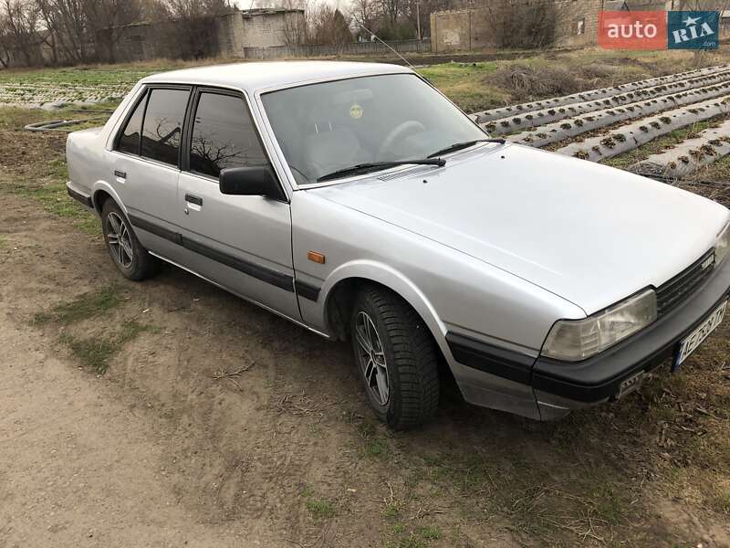 Mazda 626 (1988)