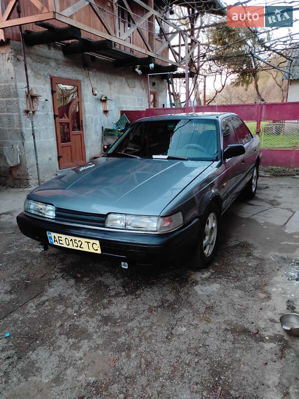 Mazda 626 (1988)