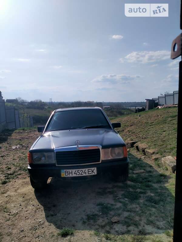 Mercedes-benz 190 (1993)