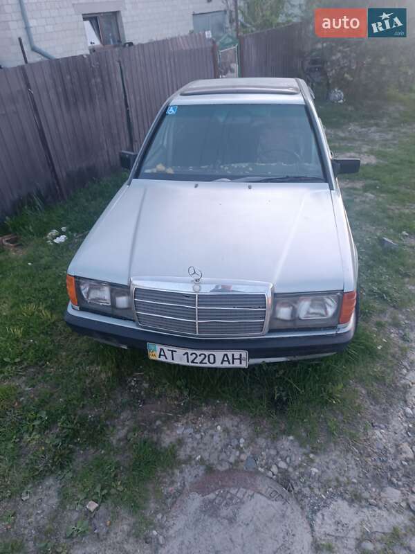 Mercedes-benz 190 (1985)
