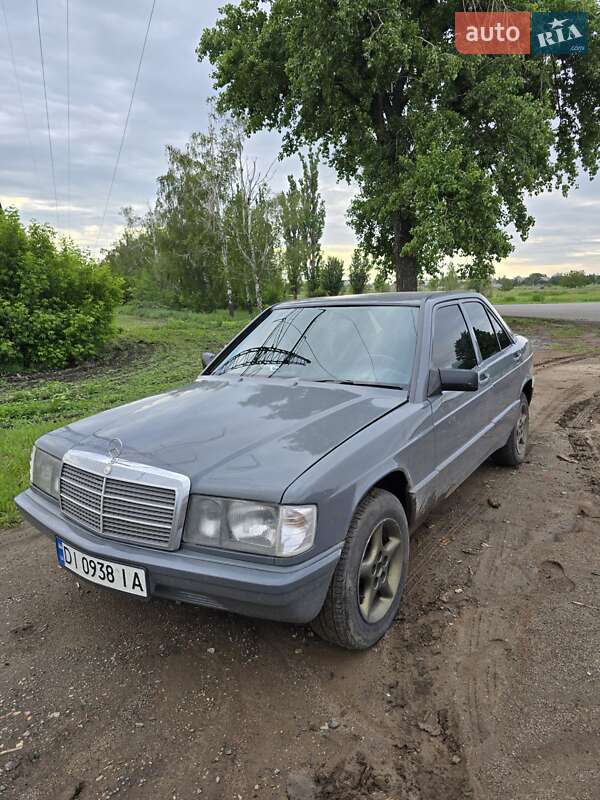 Mercedes-benz 190 (1986)