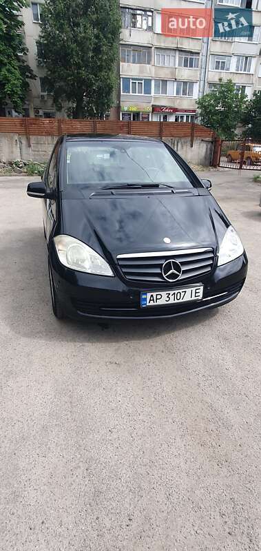 Mercedes-benz A-class (2011)