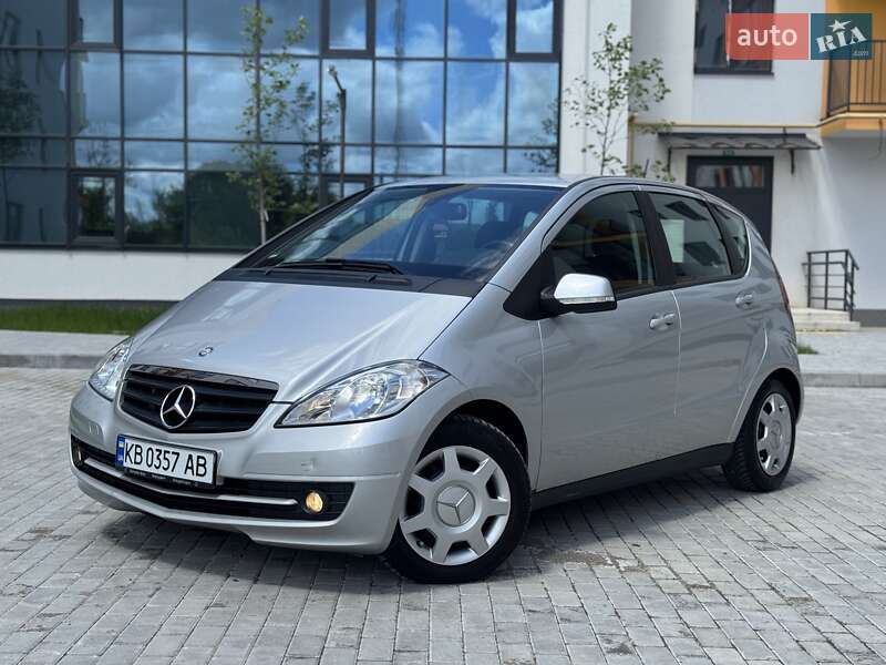 Mercedes-benz A-class (2011)