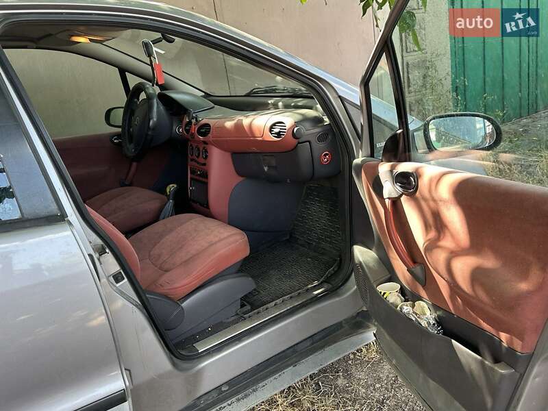 Mercedes-benz A-class (1998)
