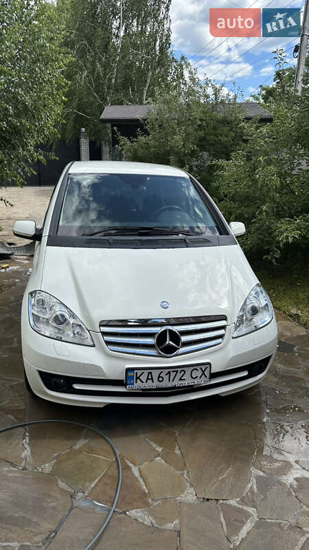 Mercedes-benz A-class (2012)