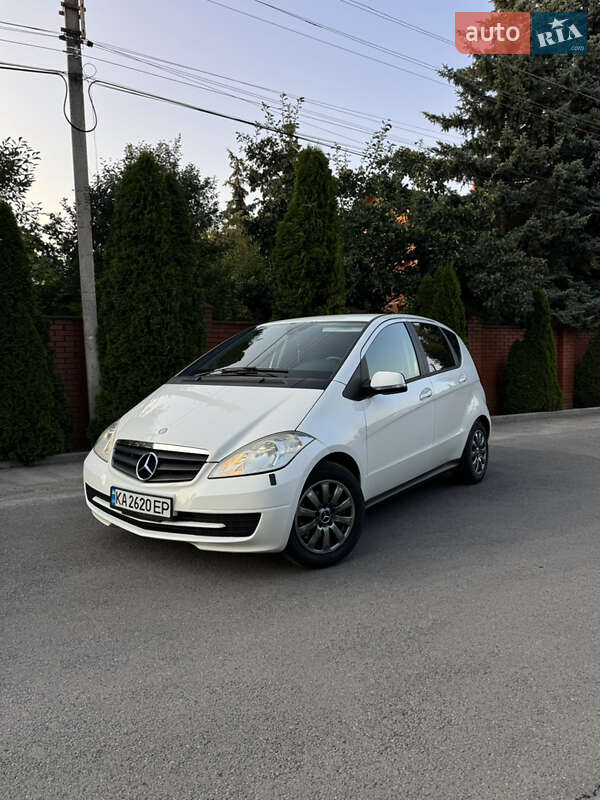 Mercedes-benz A-class (2010)