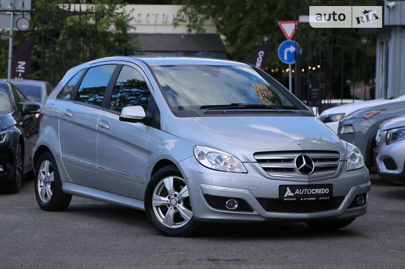 Mercedes-benz B 200 (2011)