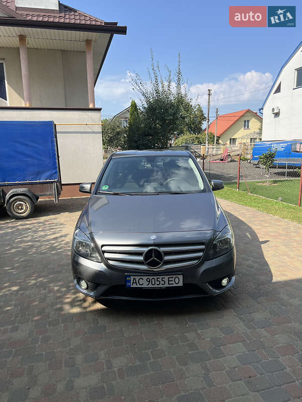 Mercedes-benz B-class (2013)