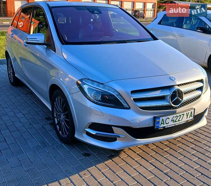 Mercedes-benz B 250e (2014)